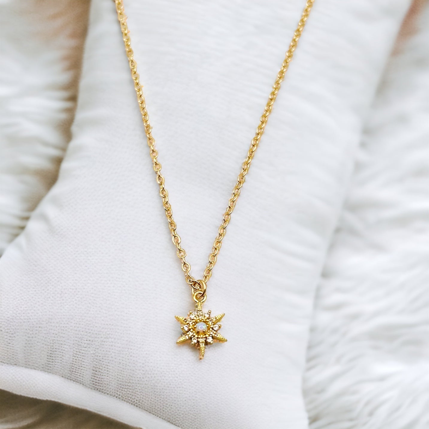Stellina opál csillag nyaklánc