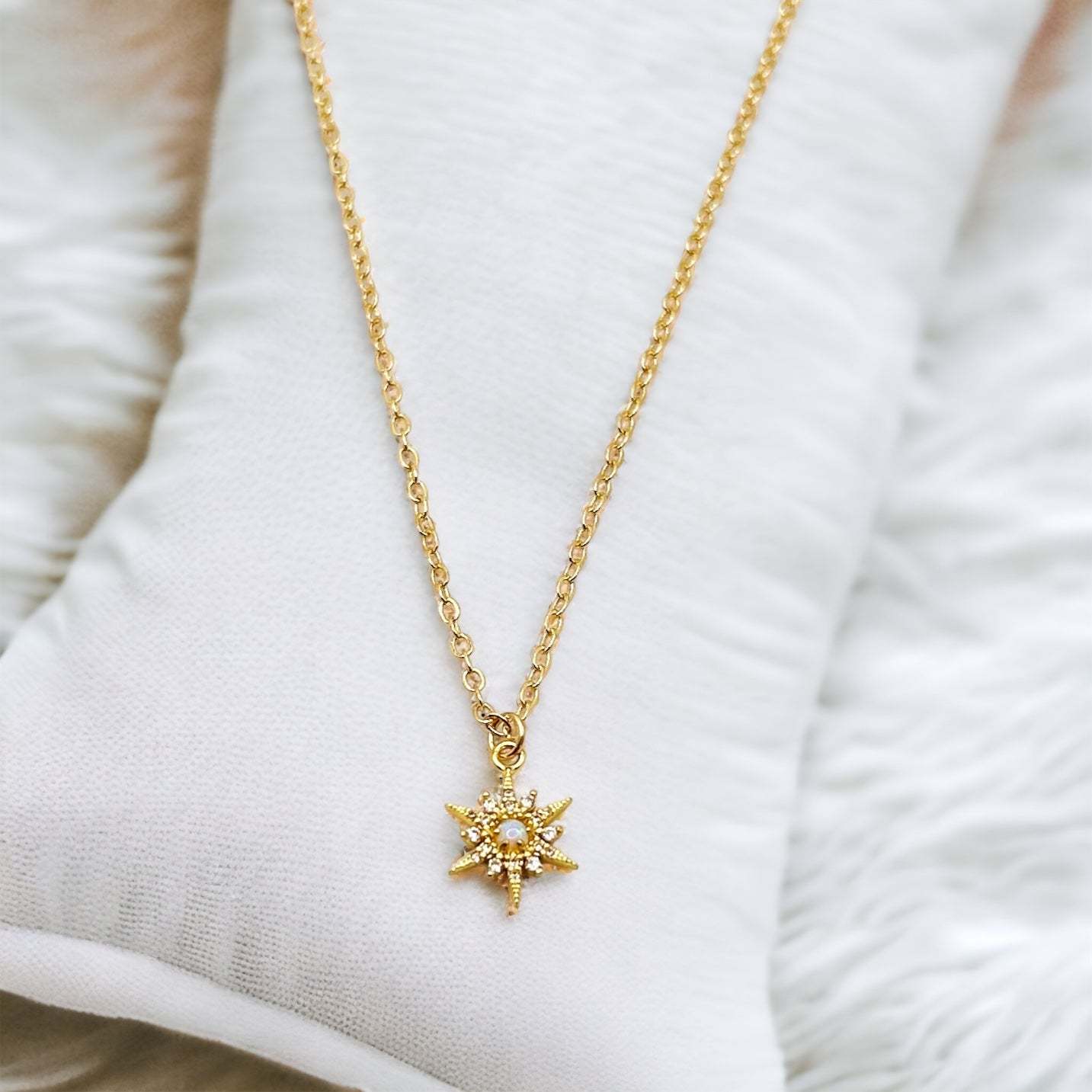 Stellina opál csillag nyaklánc