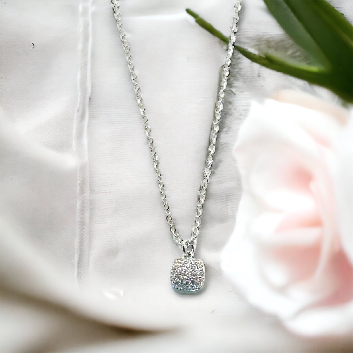 Tessa CZ négyzet medál nyaklánc