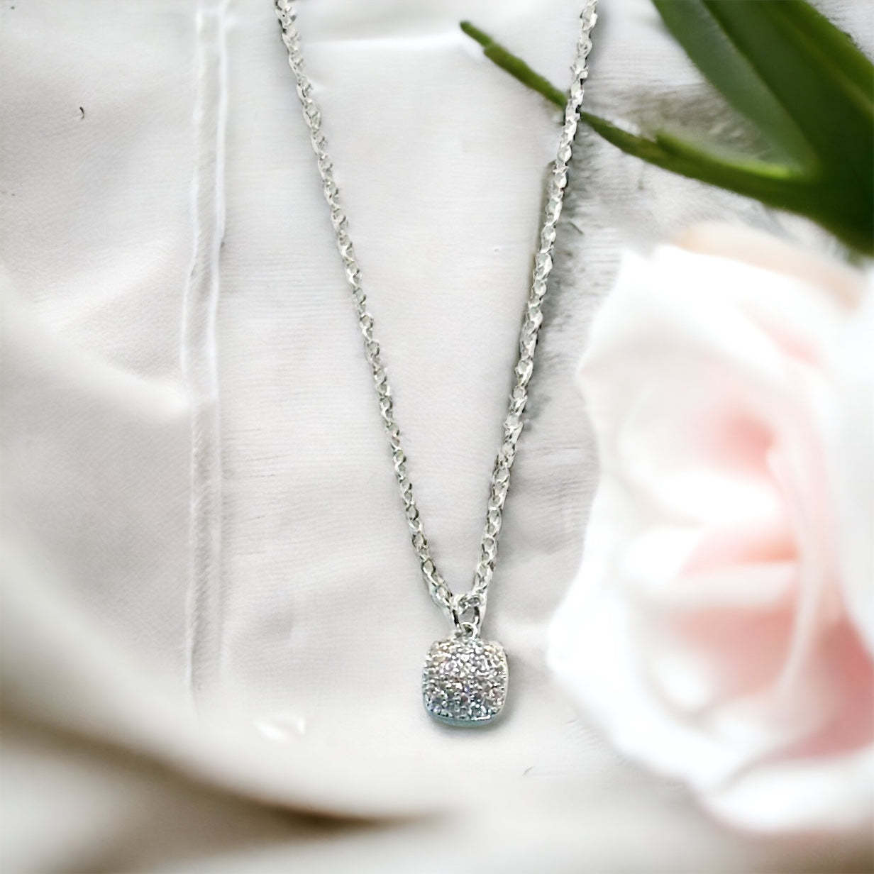 Tessa CZ négyzet medál nyaklánc