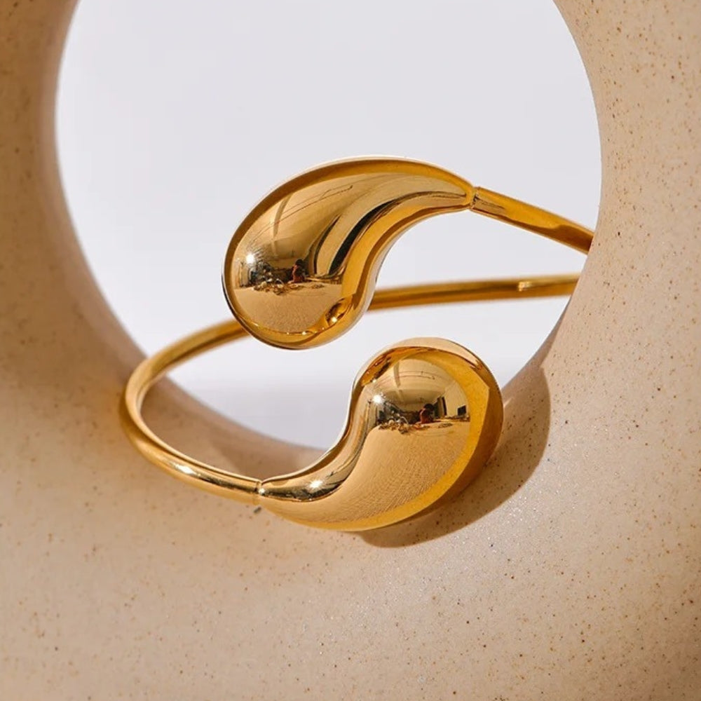 Arany absztrakt csepp alakú mandzsetta állítható karkötő