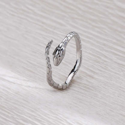 Időtlen ezüst kígyómintás állítható gyűrű