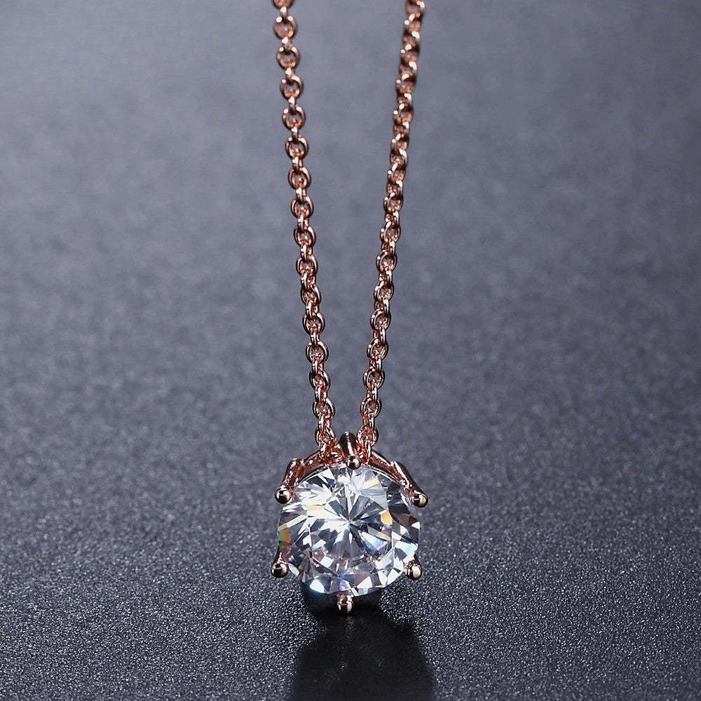 Rózsaarany csillogó kerek kristály nyaklánc