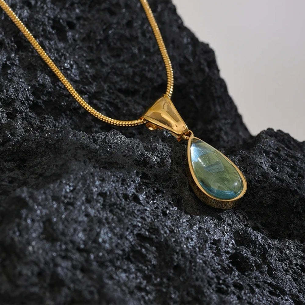 Vintage zöld üveg kristály vízcsepp medál nyaklánc | Fenntartható, óceán ihlette ékszerek