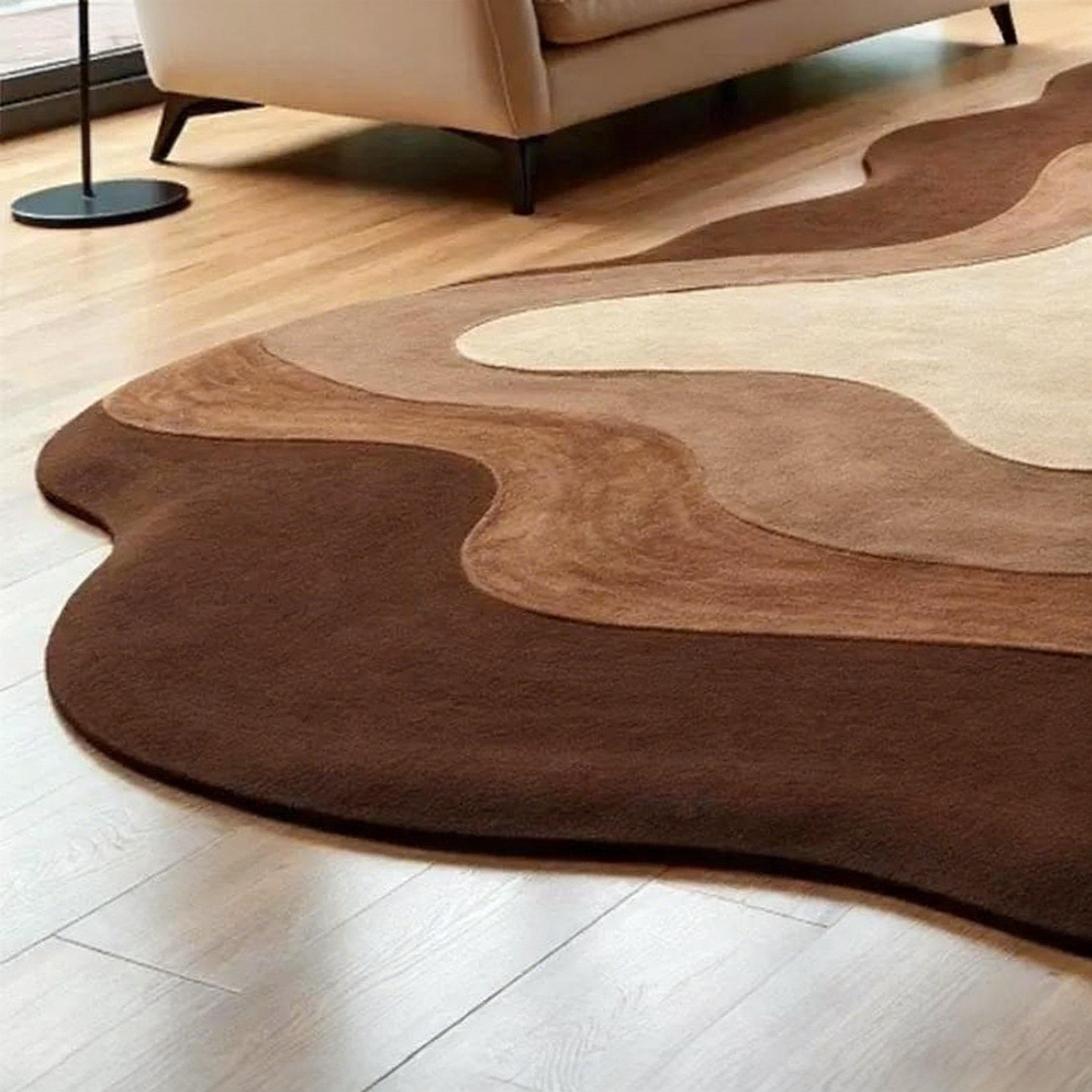 Tapis fait main abstrait irrégulier en laine ondulée : tapis fait main marron beige pour salon.