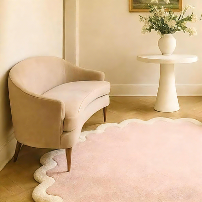 Tapis en laine tufté main 5 x 7 cm | Bordure ondulée festonnée rose