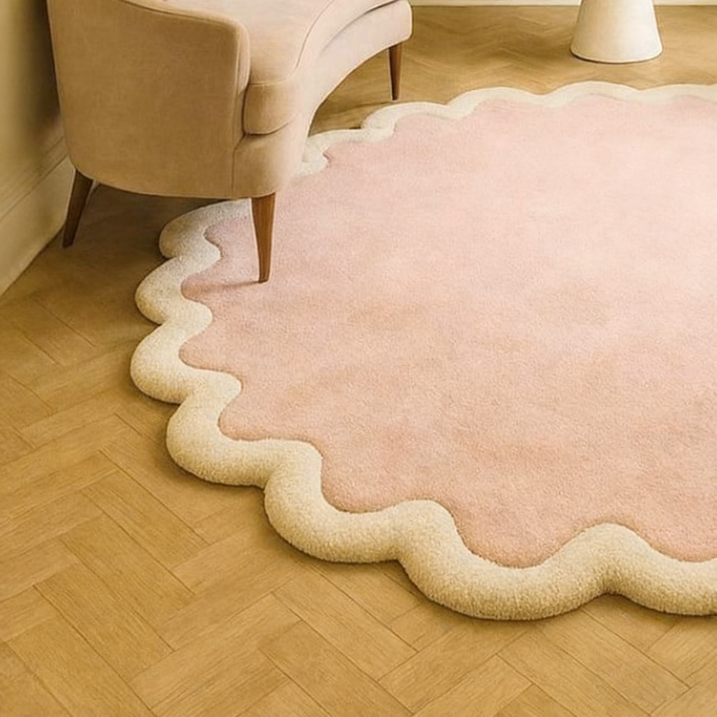Tapis en laine tufté main 5 x 7 cm | Bordure ondulée festonnée rose