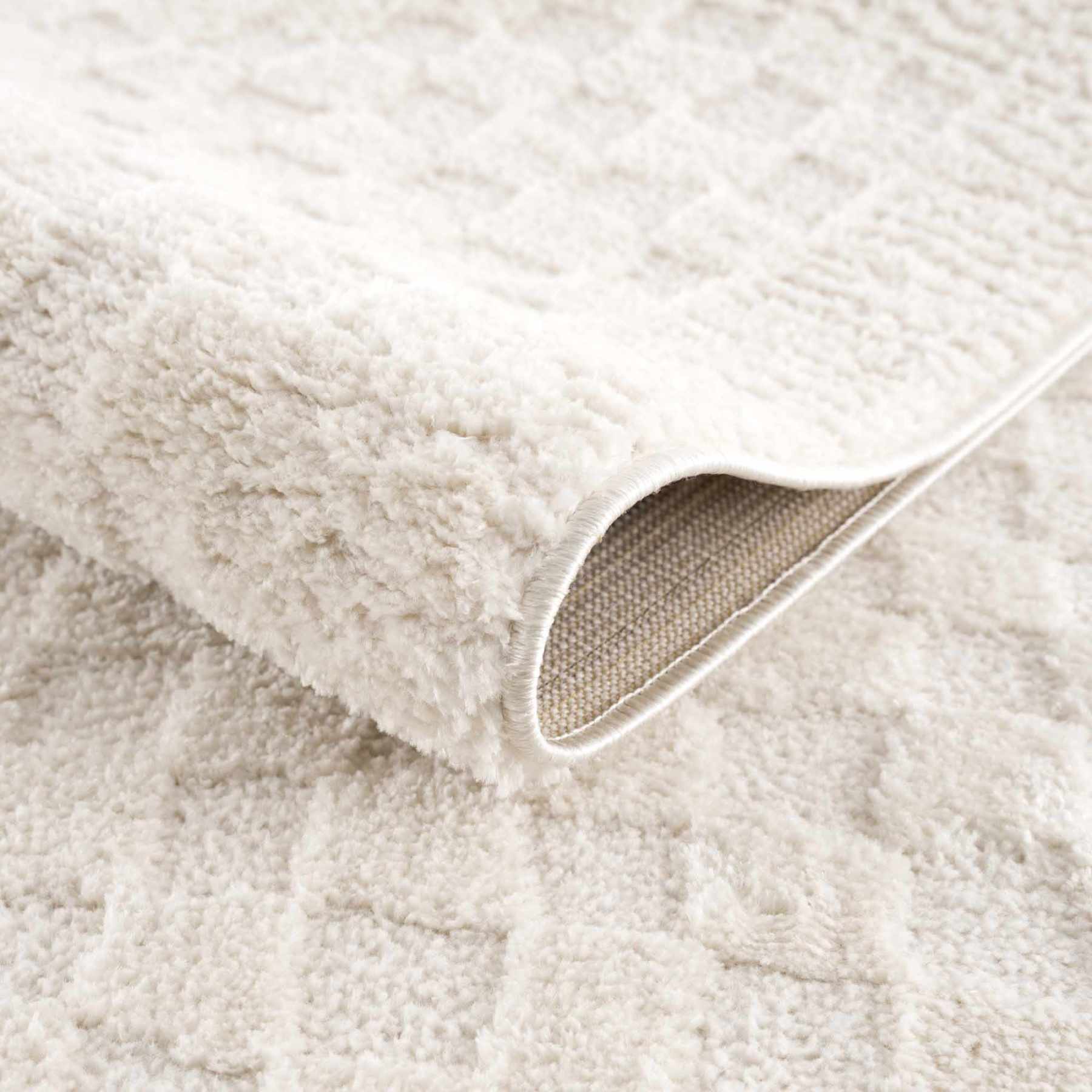 Tapis à carreaux ivoire Leryn