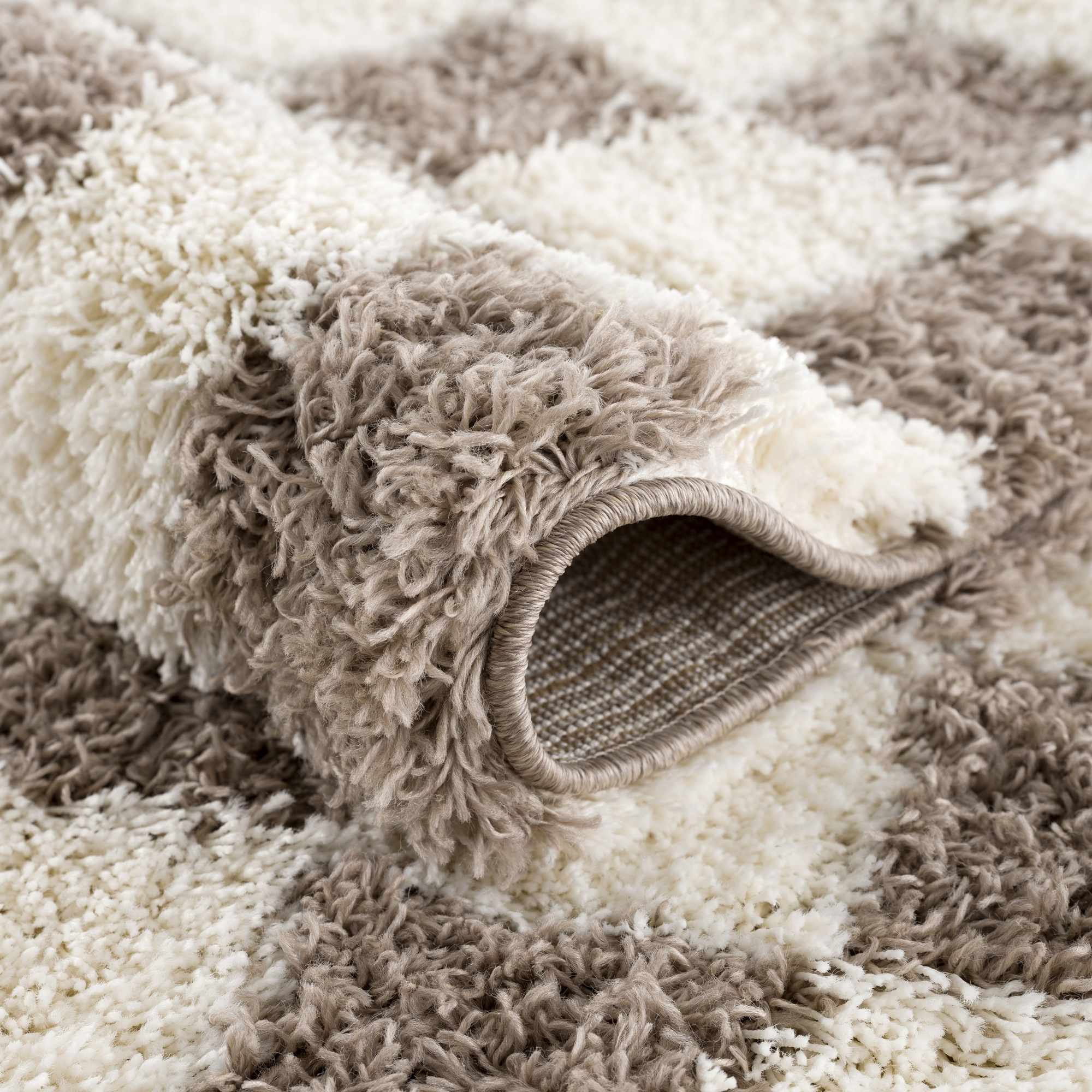 Tapis à carreaux bruns Atira