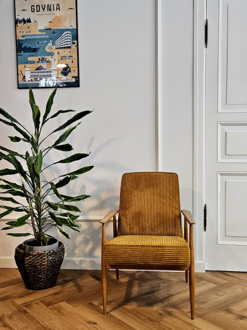 Oryginalne krzesło vintage polonais 300-190 z lat 60-tych produkowane przez H. Lisa. PERSONNALISATION !