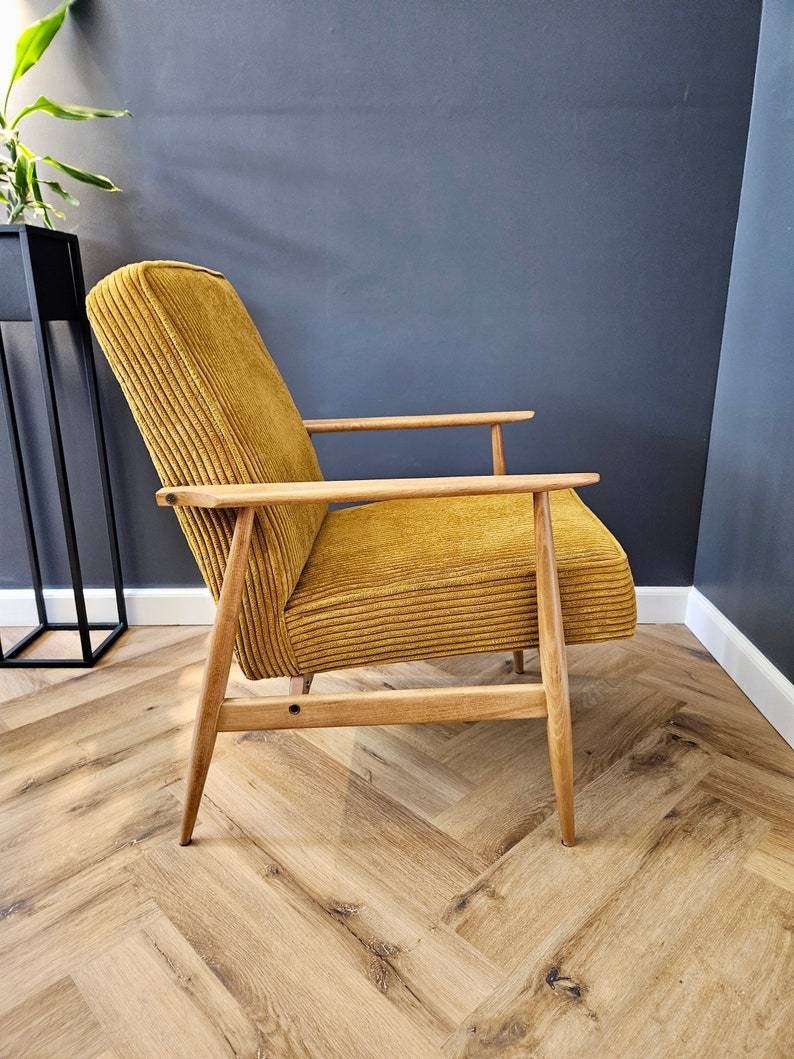 Oryginalne krzesło vintage polonais 300-190 z lat 60-tych produkowane przez H. Lisa. PERSONNALISATION !