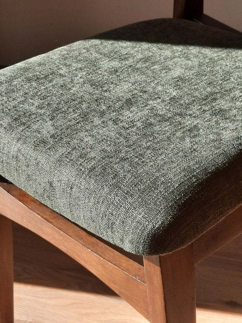 Chaise vintage type 200/100B conçue par M. Zieliński, milieu du siècle, années 1960. Personnalisation !