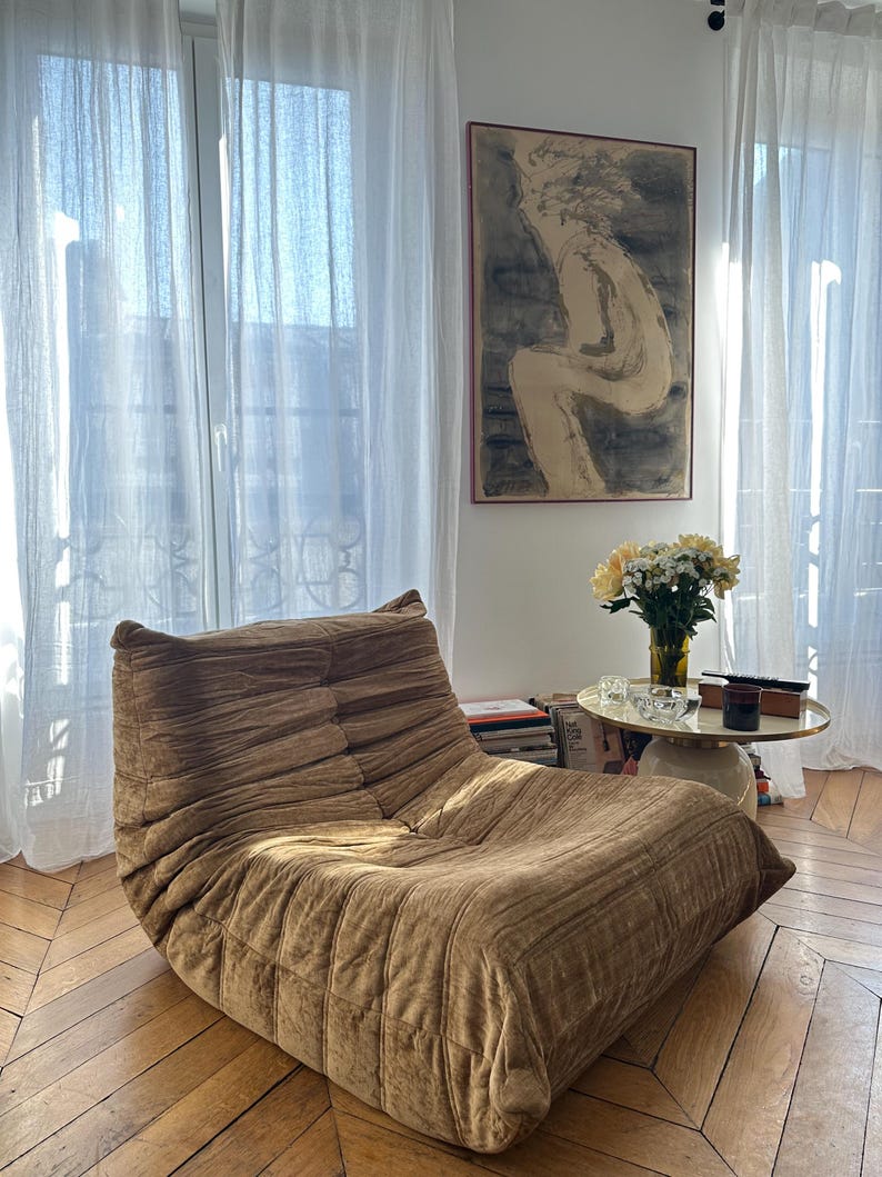 Chaise Fauteuil vintage garni de mousse haute densité, confortable et raffiné