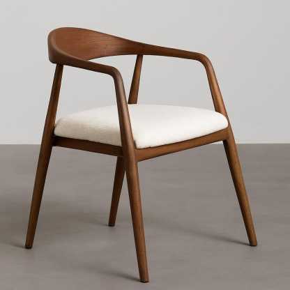 Chaise en noyer raffinées composent un intérieur à la fois moderne et cosy