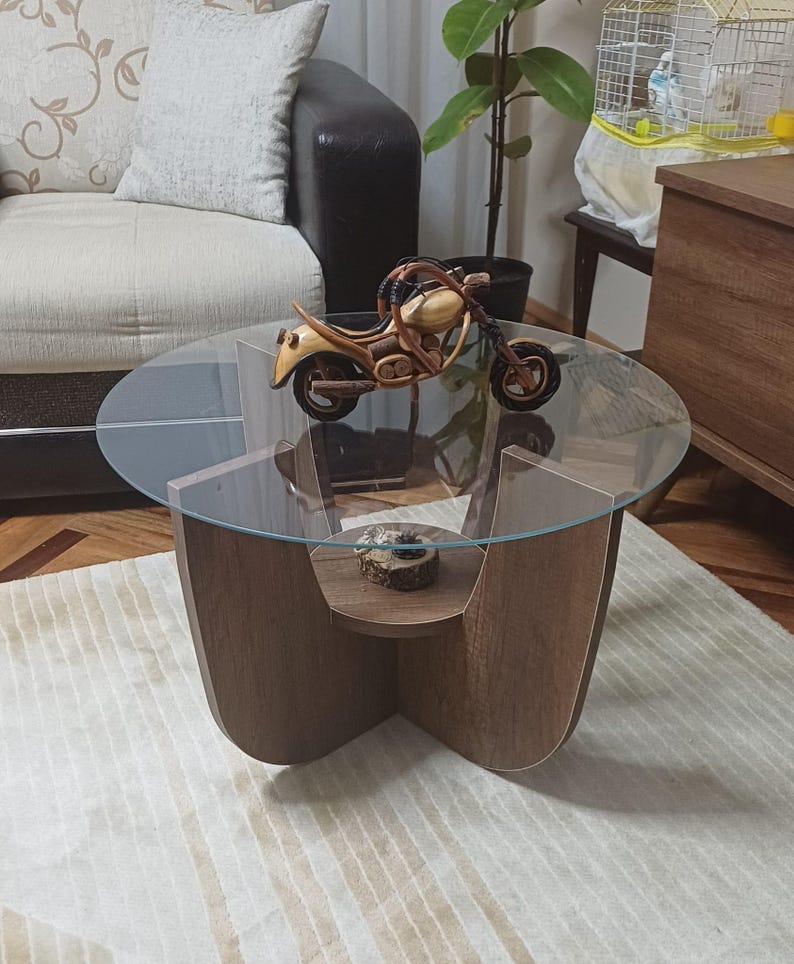 Table basse en bois en forme d'étoile en verre trempé