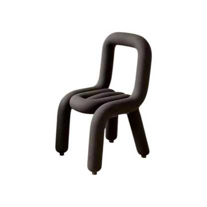 Chaise sculpturales modernes allient confort optimal et style