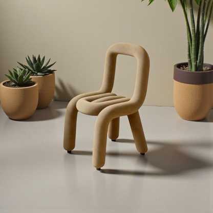 Chaise sculpturales modernes allient confort optimal et style