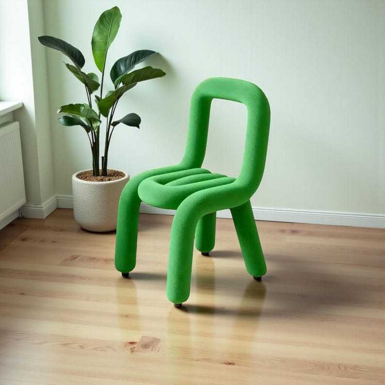 Chaise sculpturales modernes allient confort optimal et style