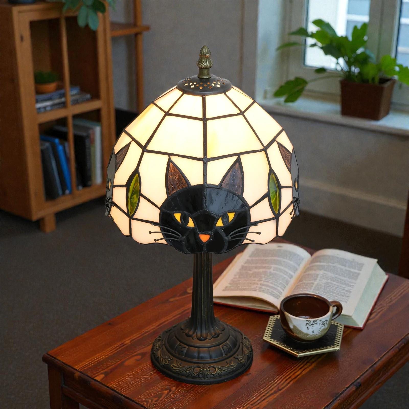 A Warm Vintage Pumpkin Glow For Your Halloween Home-Definedeco