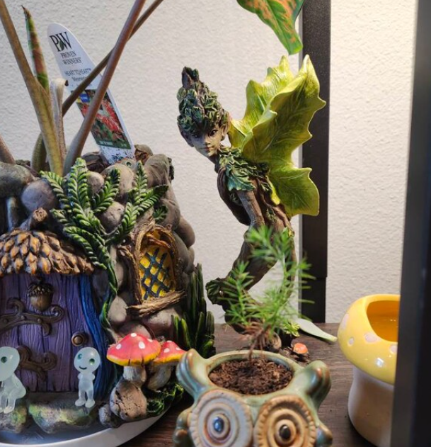 Resin Dryad Fairy Figurine - Fantasy Garden Decor