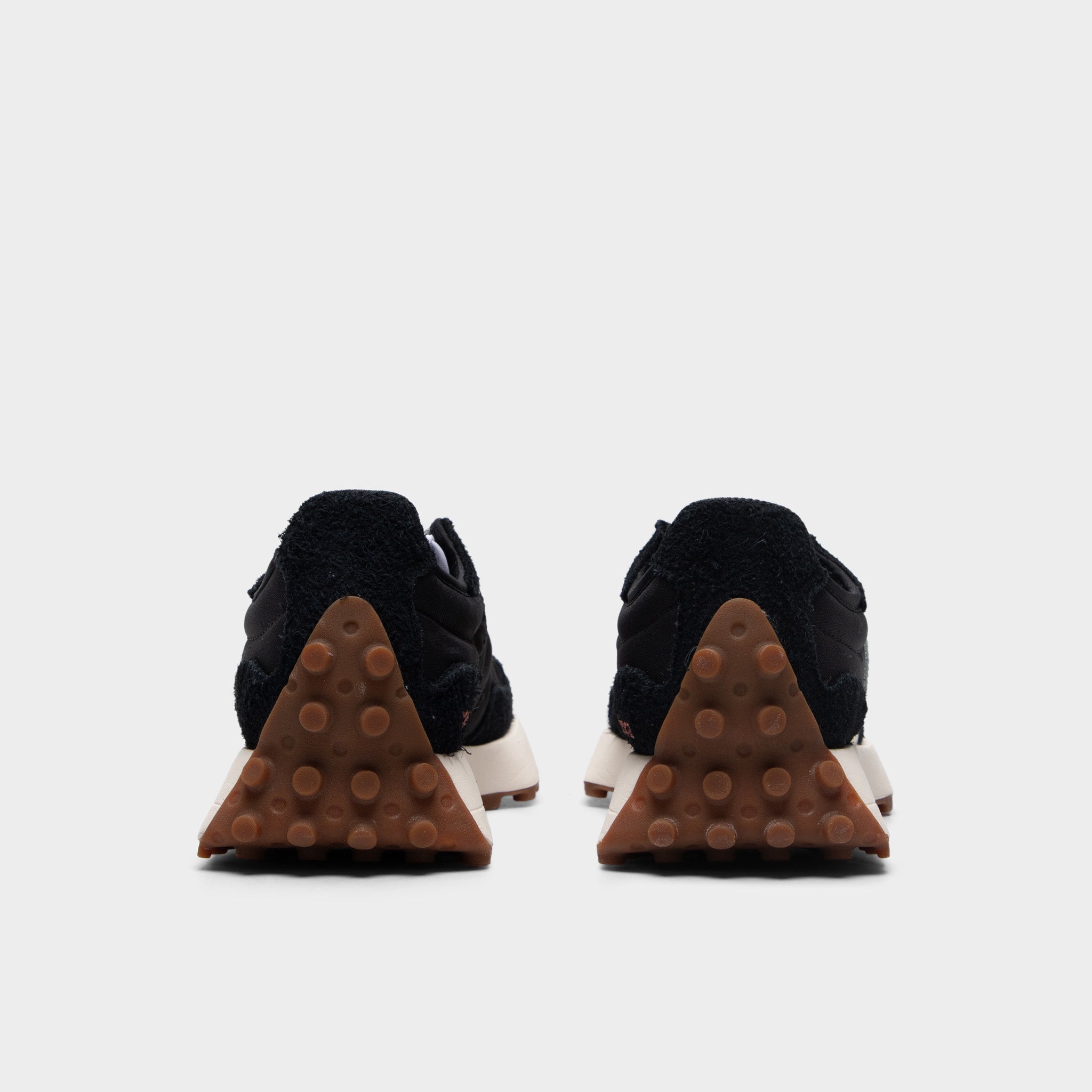 Nthtew Bthtalance 327 Black / White