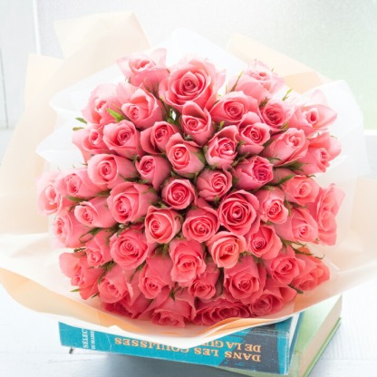 【最短翌日★昼12時〆】花 ギフト 誕生日 バラ50本花束 選べる 旬のアレンジ バレンタイン ホワイトデー 卒業式 入学式 花束 プレゼント バラ フラワーギフト フラワーアレンジメント ブーケ 本数指定 お花 薔薇 送料無料 おしゃれ プロポーズ 結婚記念日 生花 還暦祝い FKAA