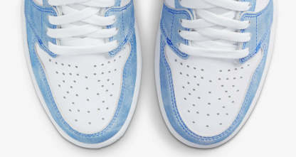 Air Jordan 1 High  Hyper Royal