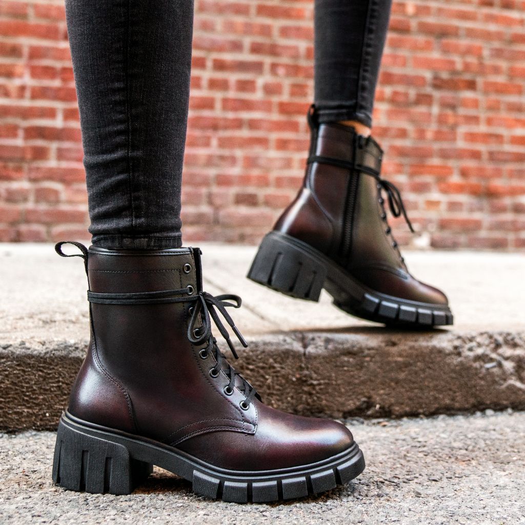 Women | Coda | Black Cherry