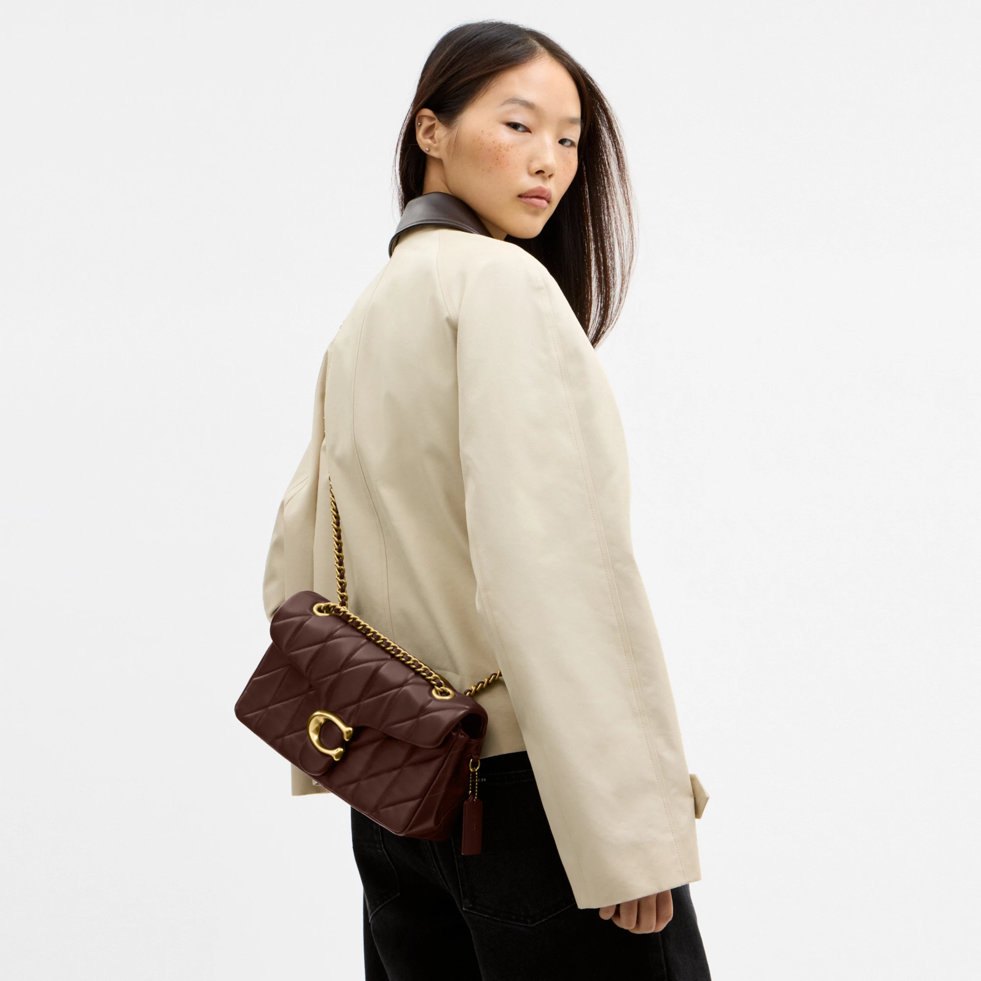 COACH®,Tabby Shoulder Bag 26 With Pillow Quilting,Leather,Shoulder Bag,Metal,Logo,Shoulder Guard,Silver Metal,Day Party,Brown