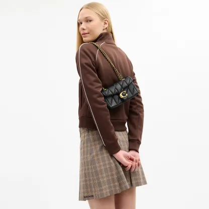 COACH®,Tabby Shoulder Bag 20 With Pillow Quilting,Leather,Shoulder Bag,Chain Detail,Embossed,Logo,Metal,Gold Metal,Day Party,Black,Detail View