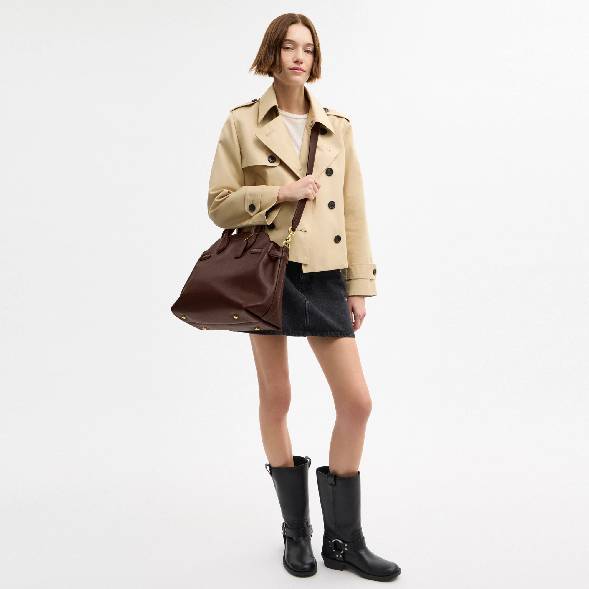 COACH®,Soft Empire Carryall Bag 40,Leather,Carryall,Logo,Gusset,Gold Metal,Work,Brown,Detail View