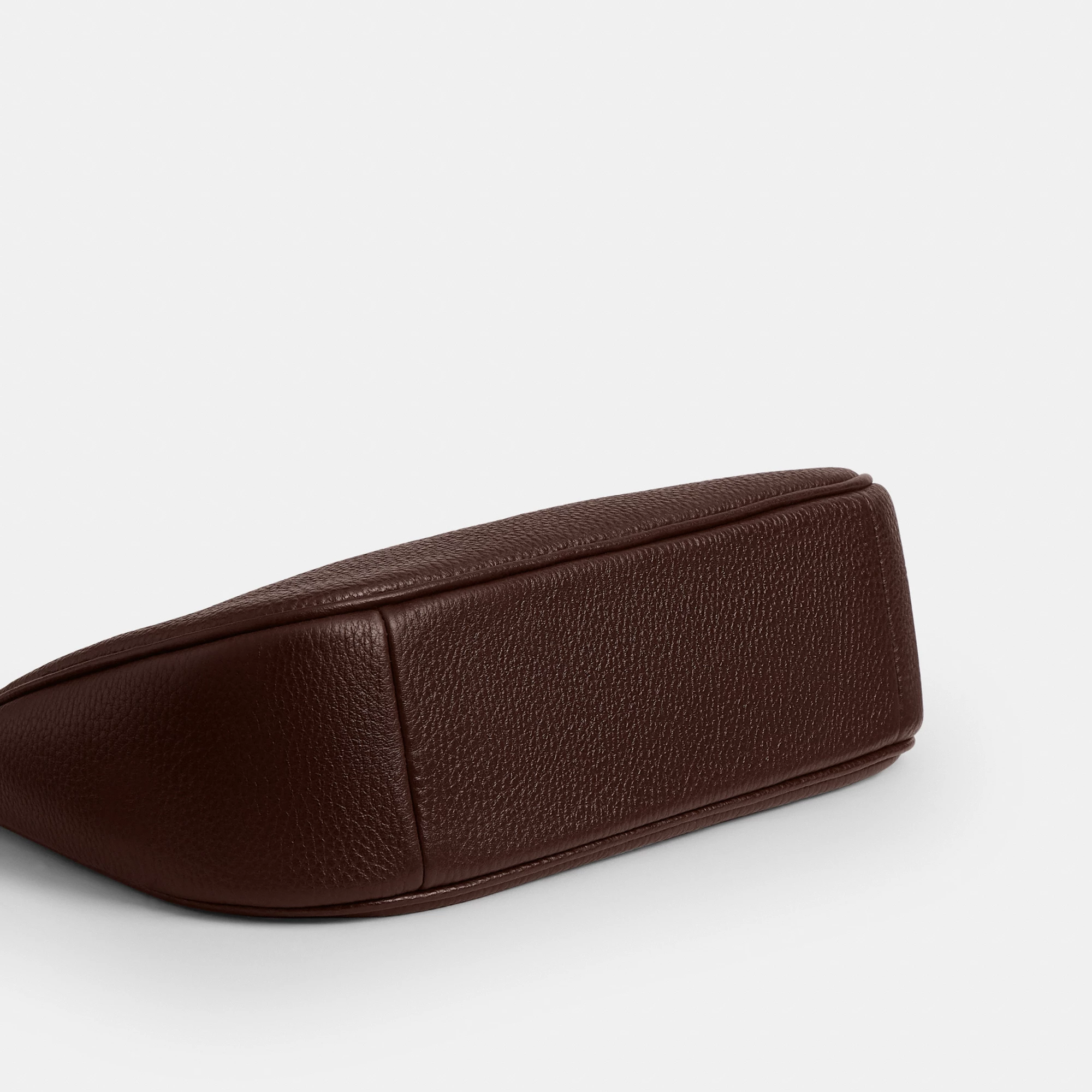 COACH®,Teri Shoulder Bag,Shoulder Bag,Chain Detail,Metal,Logo,Casual,Brown,Outsole View
