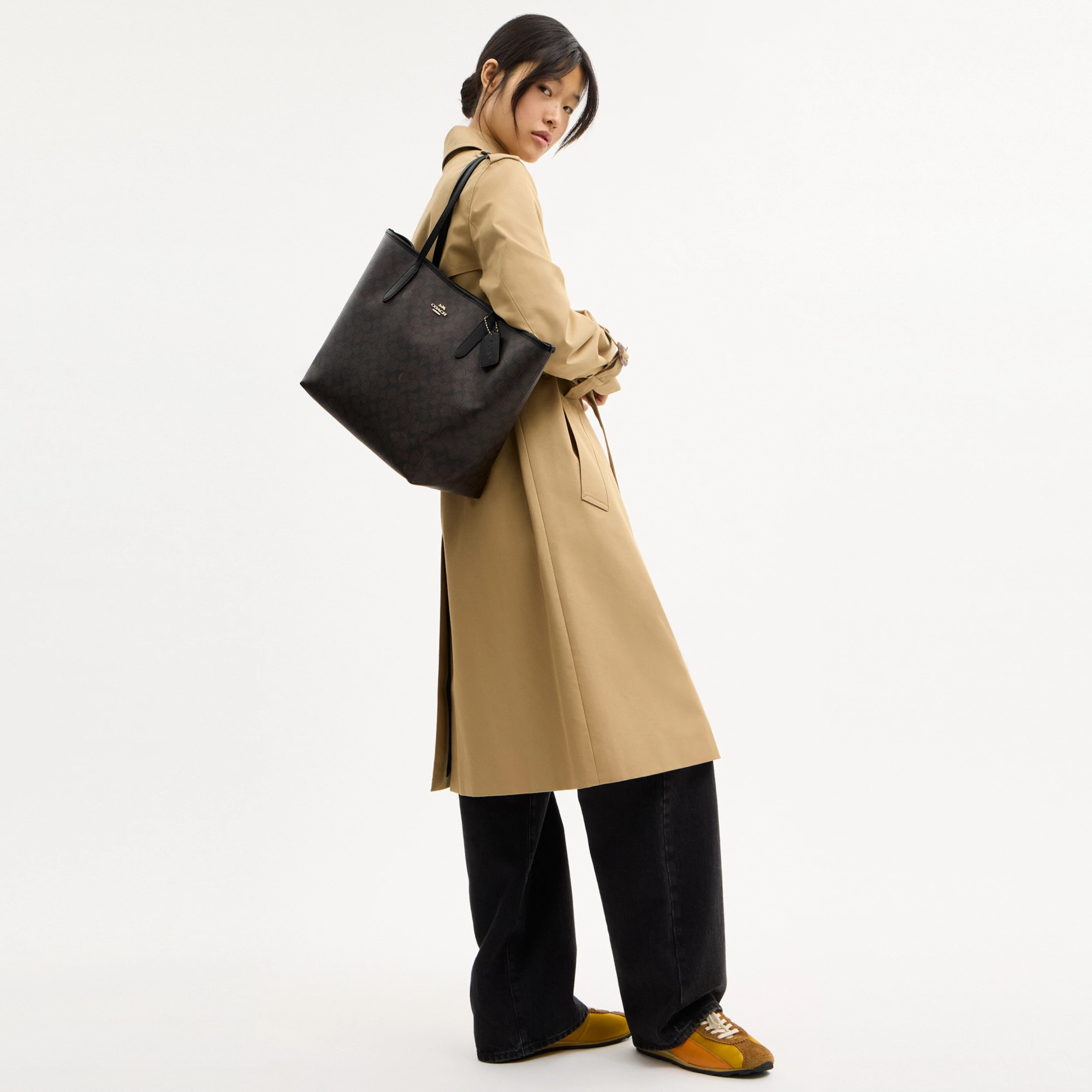 COACH®,City Tote Bag In Signature Canvas,Tote,Metal,Tag Embellishment,Color Block,Embossed,Piping,Logo,Casual,Multi Color,Detail View