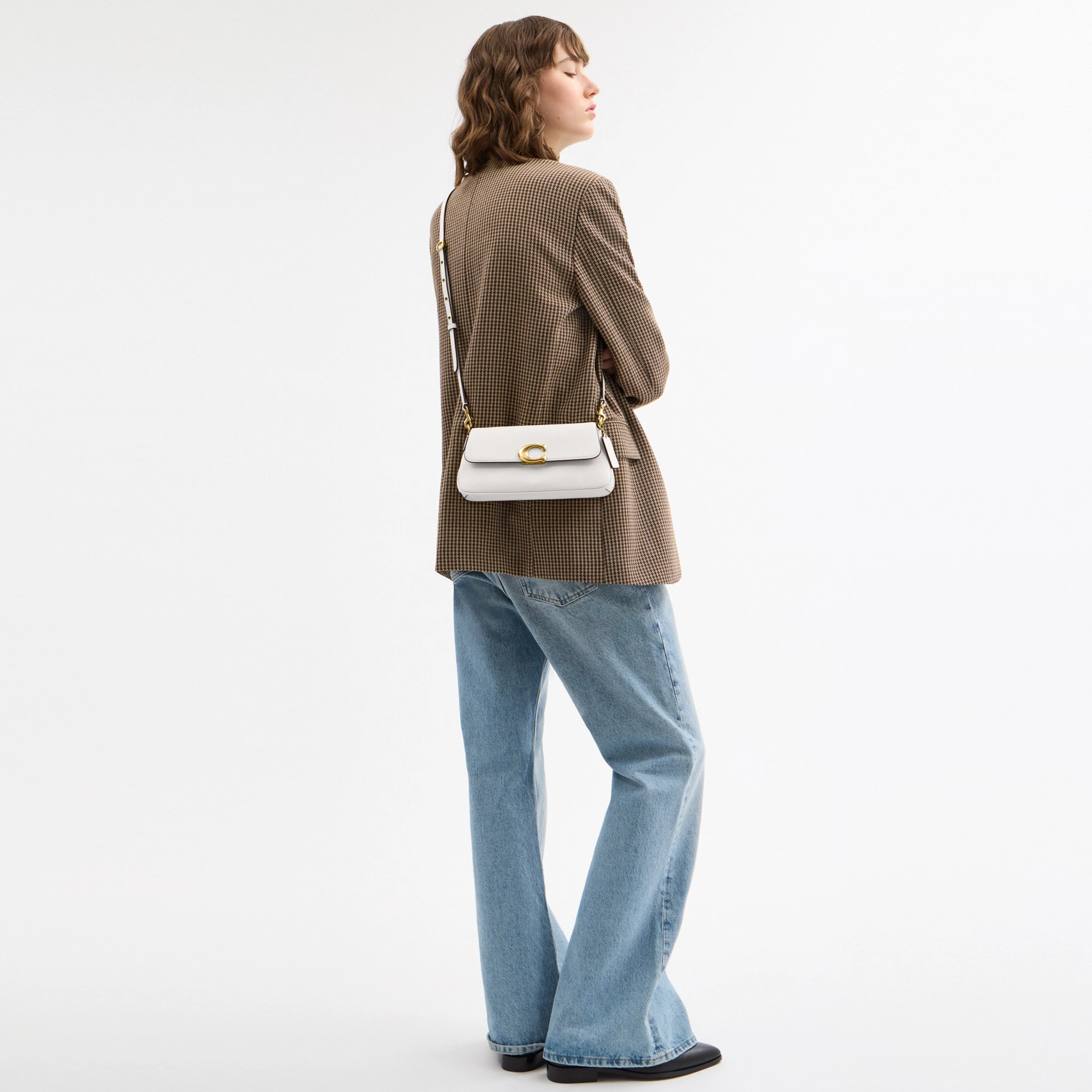 COACH®,Jet Shoulder Bag,Calfskin Leather,Shoulder Bag,Logo,Metal,Gold Metal,Casual,White,Detail View