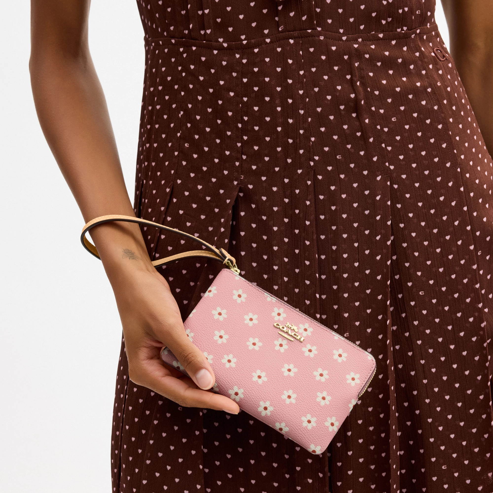 COACH®,Corner Zip Wristlet With Floral Print,Pink,Detail View