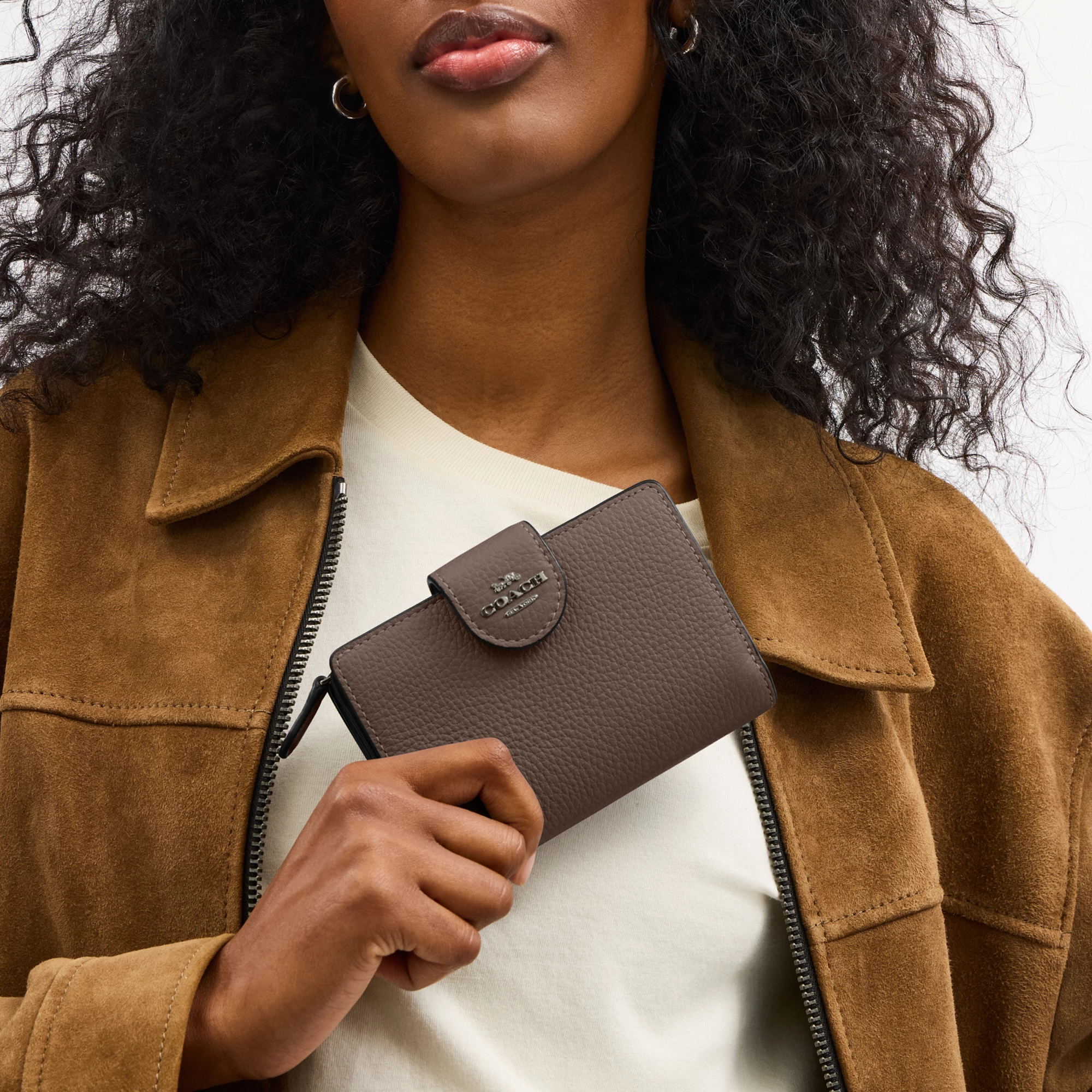 COACH®,Medium Corner Zip Wallet,Leather,Bi Fold,Logo,Metal,Travel,Brown,Detail View