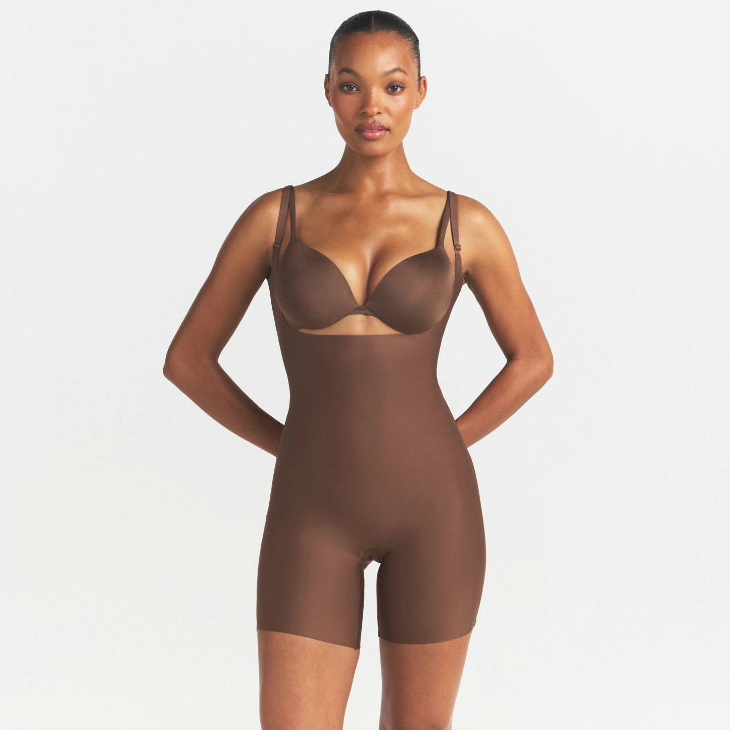 SKIMS BODY CORE SCULPT BACK SMOOTHING OPEN BUST MID THIGH BODYSUIT - JASPER
