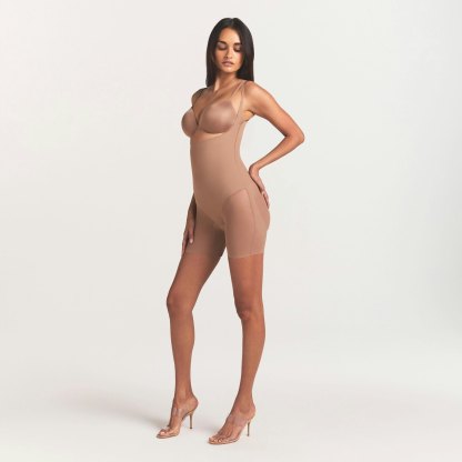 SKIMS BODY CORE SCULPT BACK SMOOTHING OPEN BUST MID THIGH BODYSUIT - SIENNA