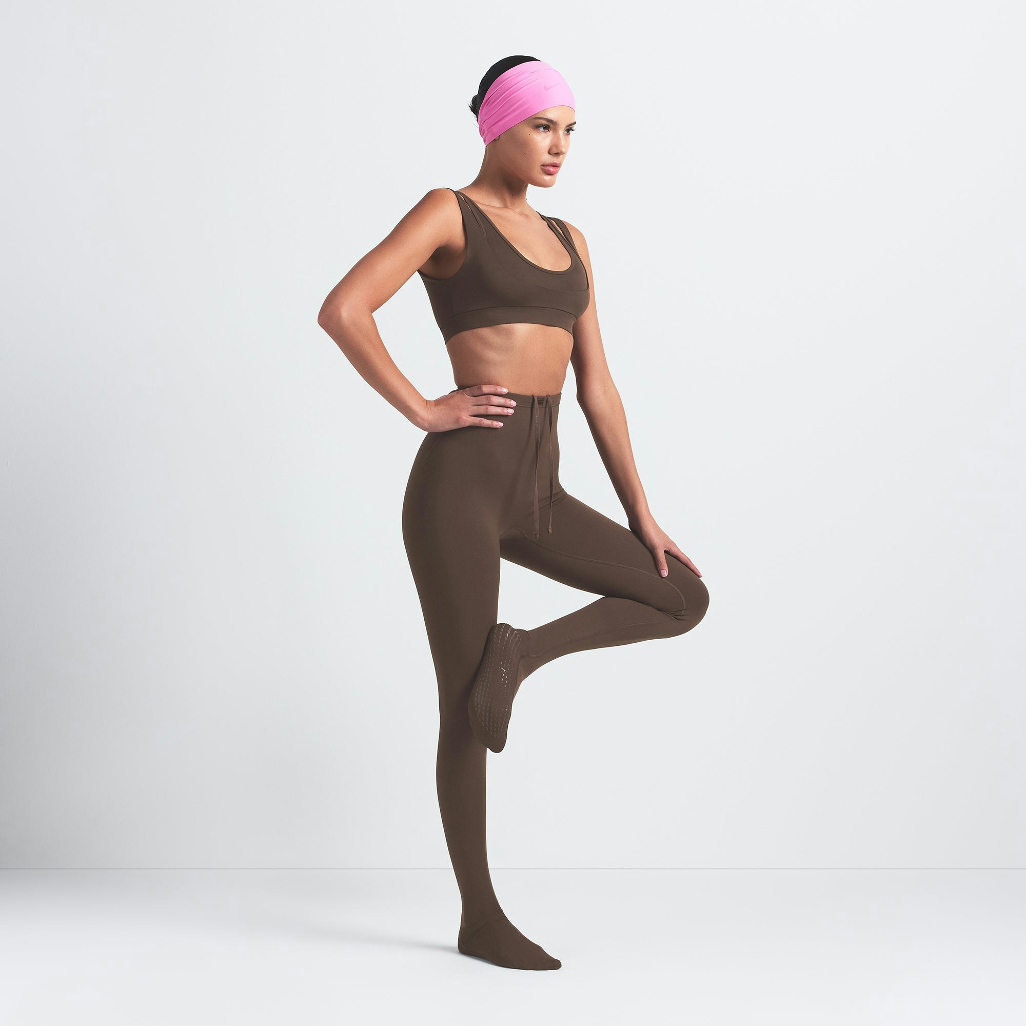 NikeSKIMS MATTE FOOTSIE GRIP LEGGING - DARK SEPIA - image 13