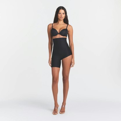SKIMS BODY LEFT LEG SOLUTION SHORT - ONYX