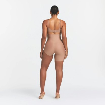 SKIMS BODY LEFT LEG SOLUTION SHORT - SIENNA