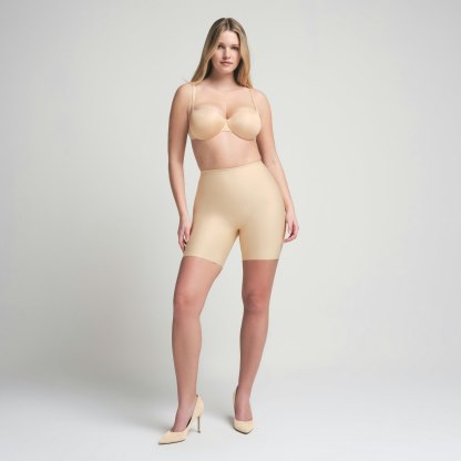 SKIMS BODY BUTT ENHANCING PADDED SHORT - SAND