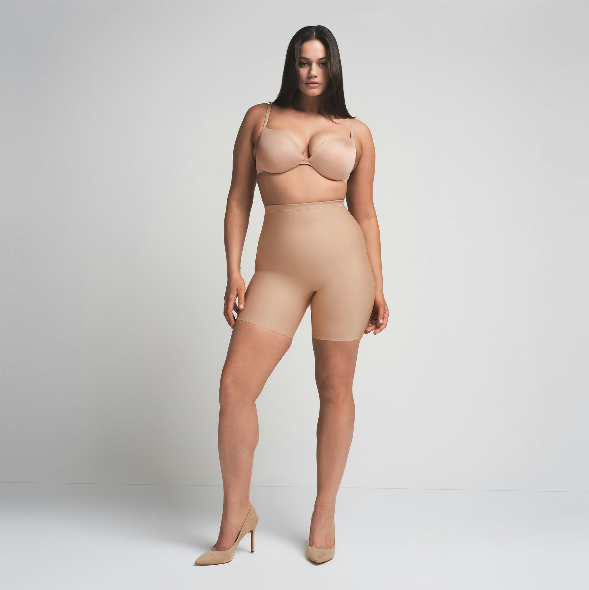 SKIMS BODY CORE SCULPT MID RISE SHORT - CLAY