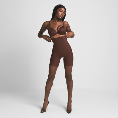 SKIMS BODY CORE SCULPT HIGH-WAISTED SHORT - COCOA