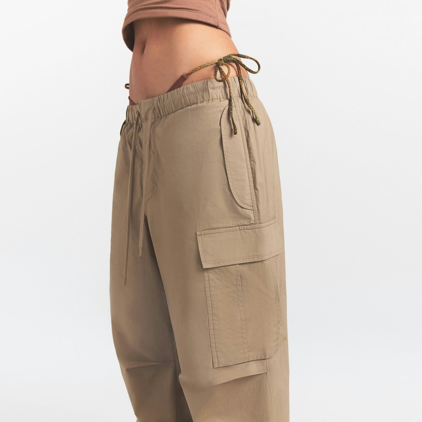 WOVEN COTTON OVERSIZED LOW RISE CARGO PANT - DESERT - image 2