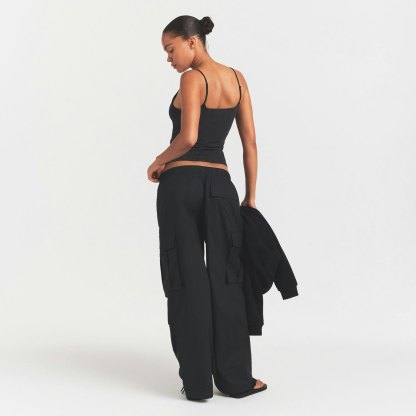 WOVEN COTTON OVERSIZED LOW RISE CARGO PANT - ONYX - image 9