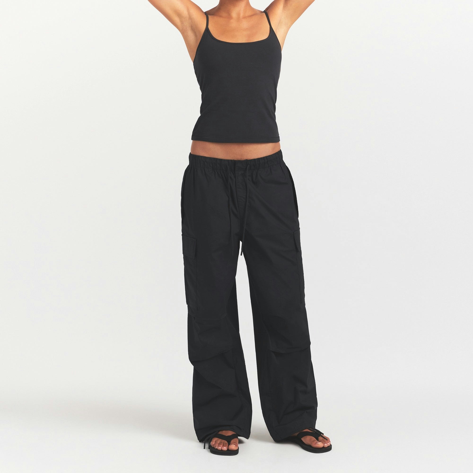 WOVEN COTTON OVERSIZED LOW RISE CARGO PANT - ONYX - image 7