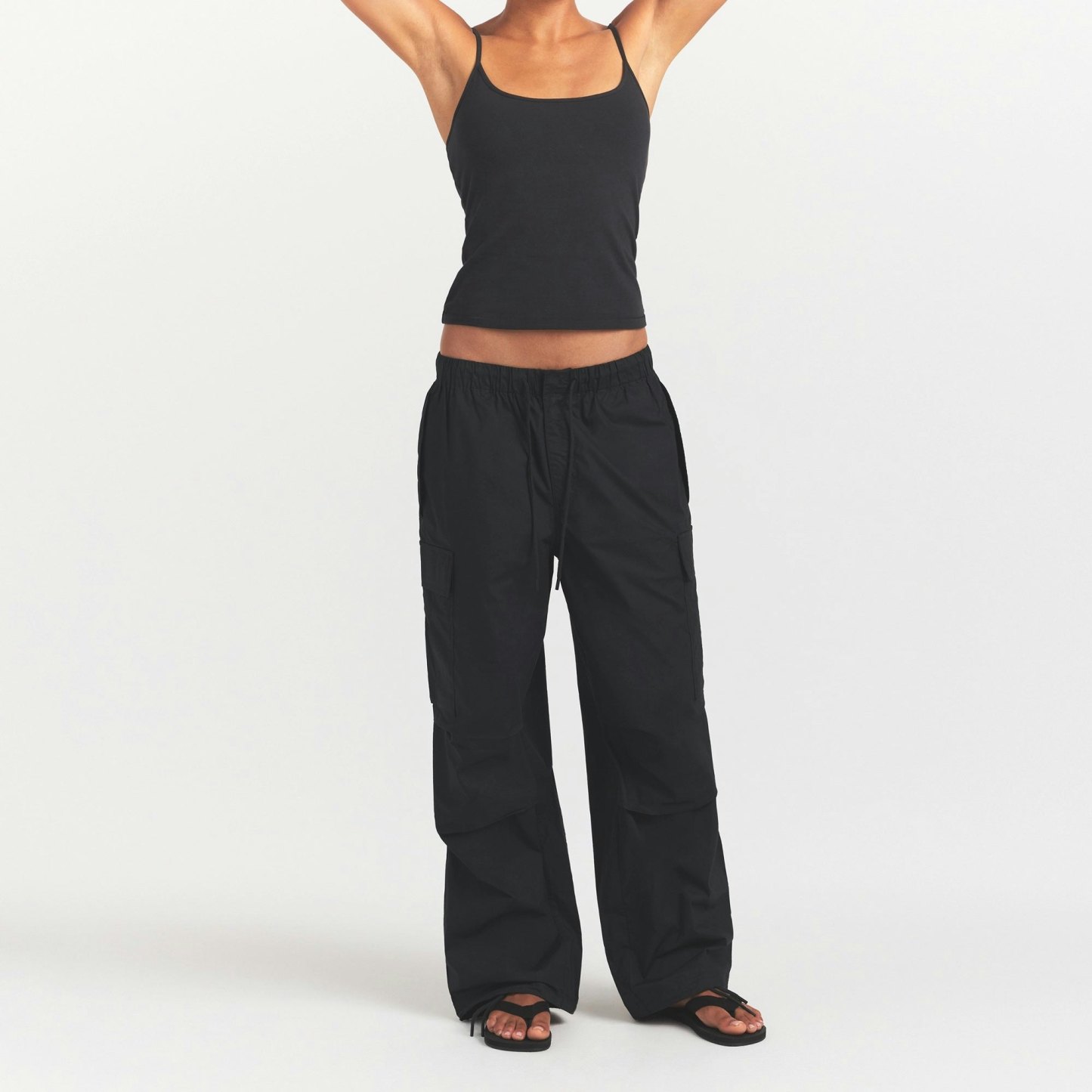 WOVEN COTTON OVERSIZED LOW RISE CARGO PANT - ONYX - image 7