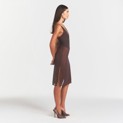 SKIMS BODY MESH PLUNGE MIDI DRESS - RAISIN - image 4
