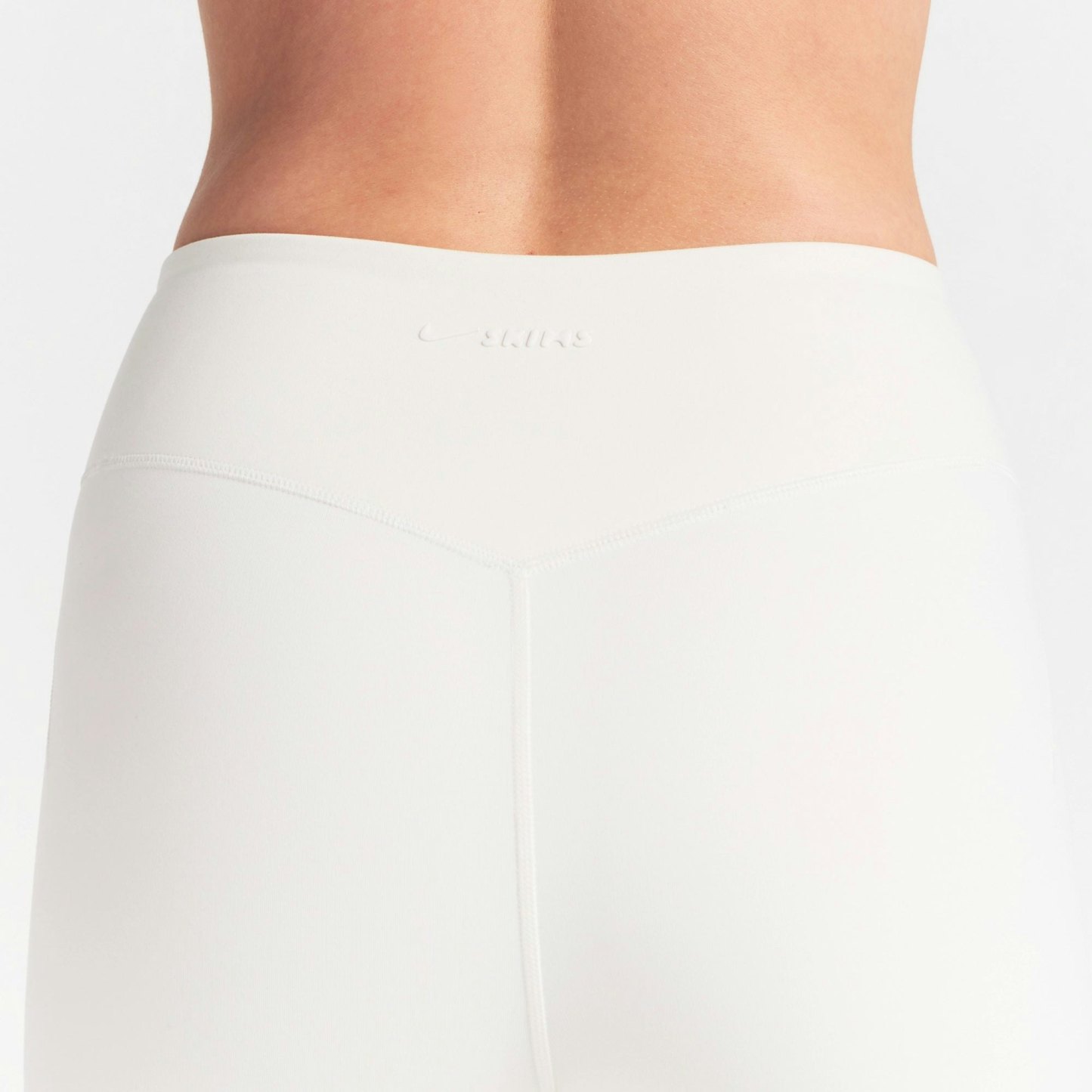 NikeSKIMS MATTE 26" LEGGING - IVORY - image 16